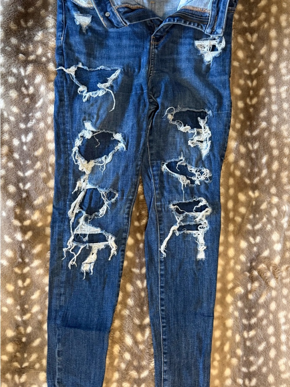 American Eagle Outfitters Distressed Dark Blue Skinny Jeans